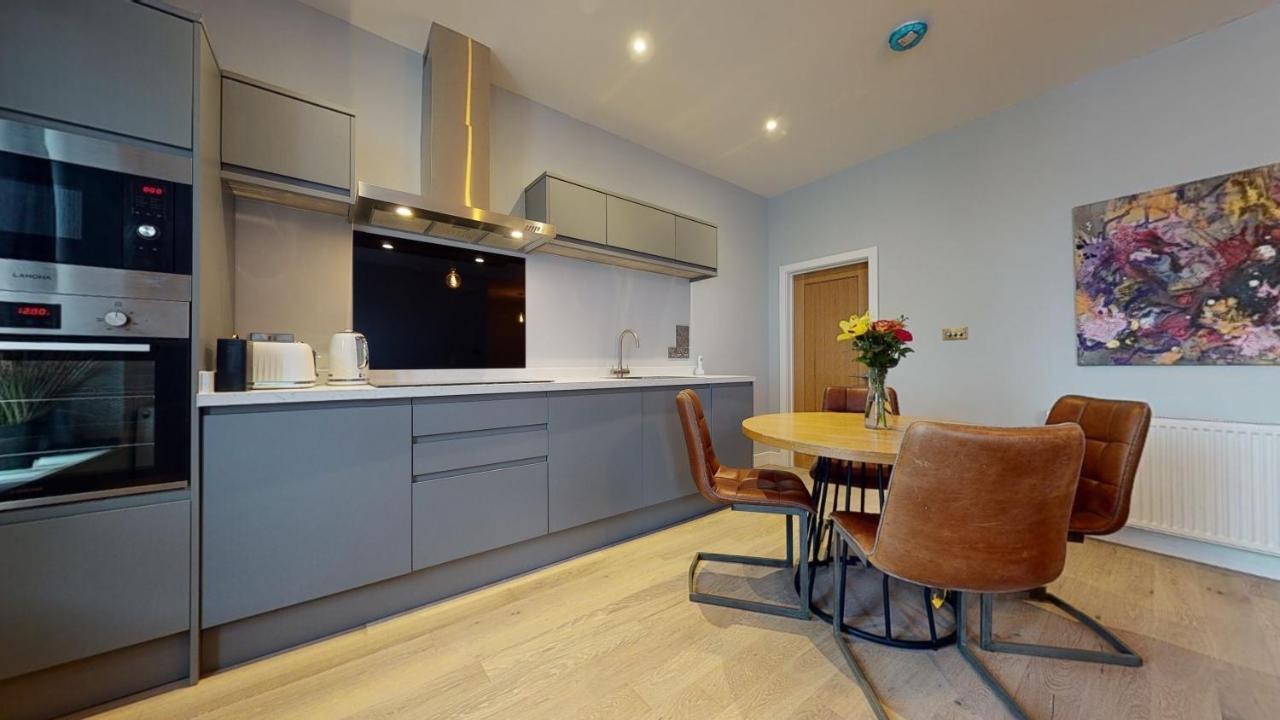 Barbican Boutique Luxury Apartments & Rooms, Плимът Стая снимка